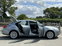 Vauxhall Insignia Insignia Sri Cdti Ecoflex Ss White #30