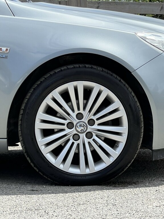 Vauxhall Insignia Insignia Sri Cdti Ecoflex Ss White #10