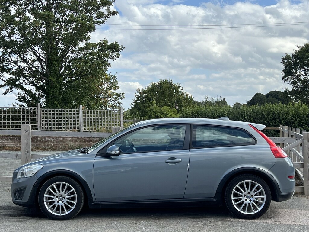 Volvo C30 Coupe 1.6 D Drive Se Lux 2010 Blue #3