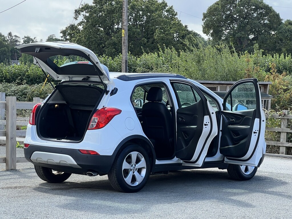 Vauxhall Mokka X Suv 1.4 I Turbo Ecotec Elite Nav 2019 White #4