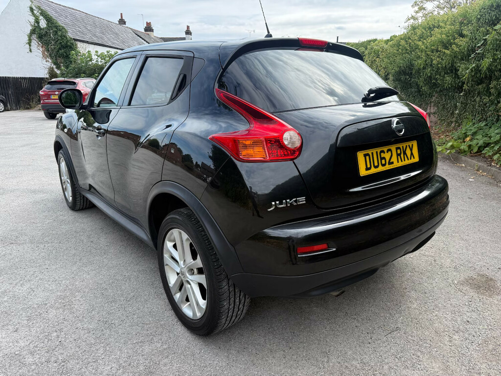 Nissan Juke 1.6 Tekna Hatchback Black #6