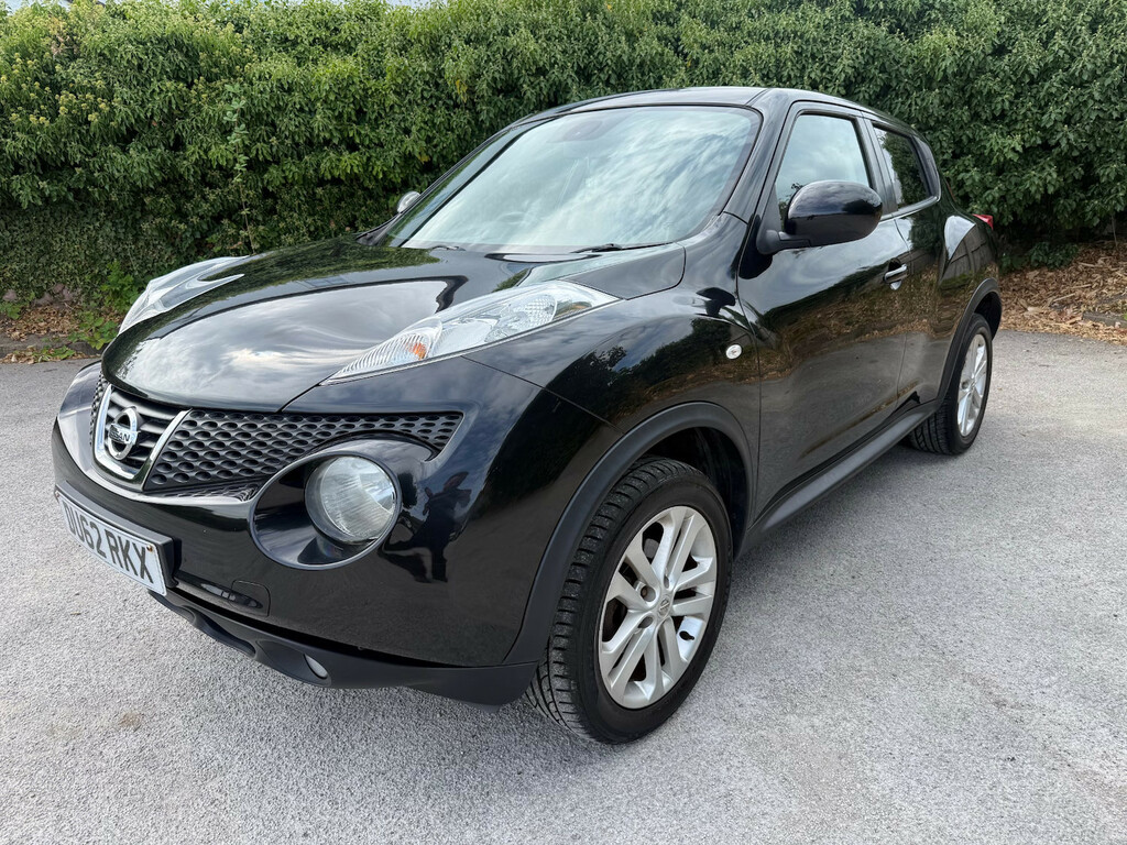 Nissan Juke 1.6 Tekna Hatchback Black #3