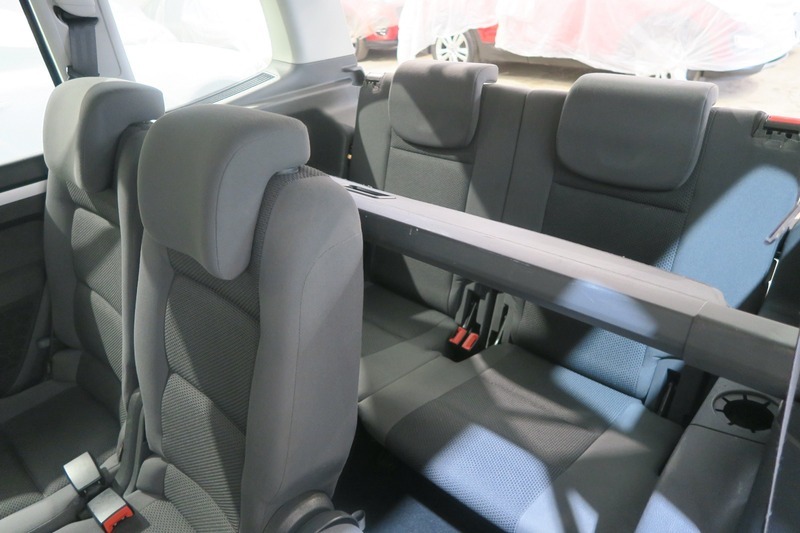 Volkswagen Touran 1.6 S Tdi Bluemotion Technology 103 Bhp Blue #30