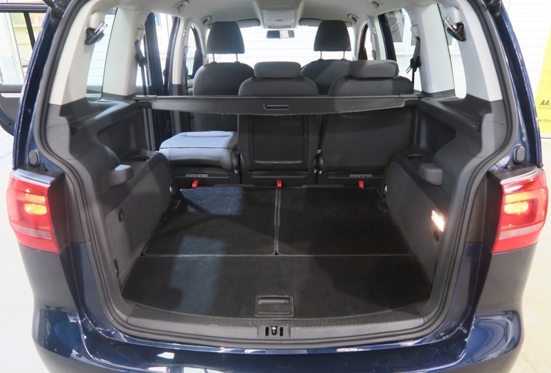 Volkswagen Touran 1.6 S Tdi Bluemotion Technology 103 Bhp Blue #31