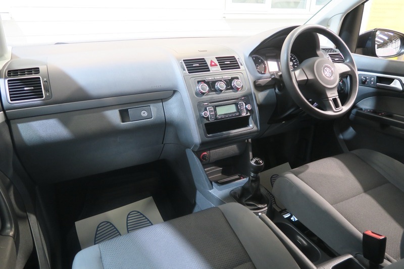 Volkswagen Touran 1.6 S Tdi Bluemotion Technology 103 Bhp Blue #22