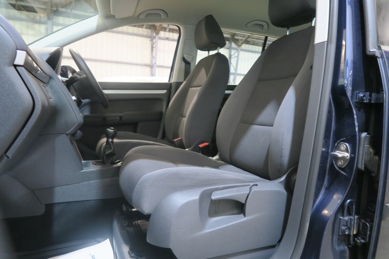 Volkswagen Touran 1.6 S Tdi Bluemotion Technology 103 Bhp Blue #28