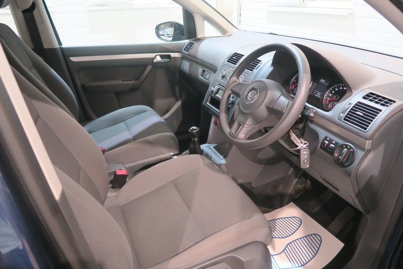 Volkswagen Touran 1.6 S Tdi Bluemotion Technology 103 Bhp Blue #19