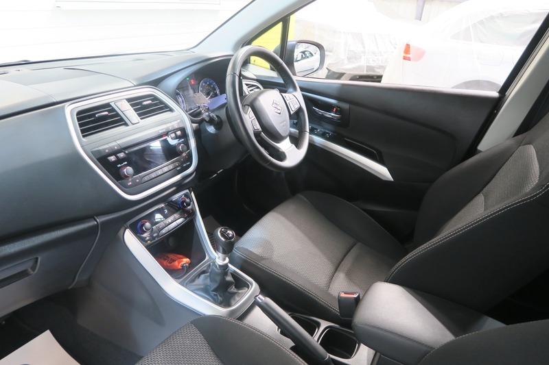 Suzuki SX4 1.6 Sz3 Suv Euro 5 120 Ps Red #26