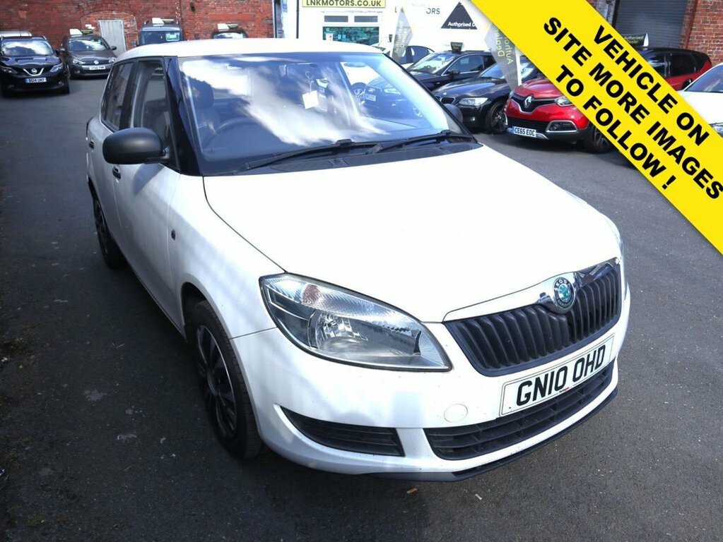 Skoda Fabia 1L S White