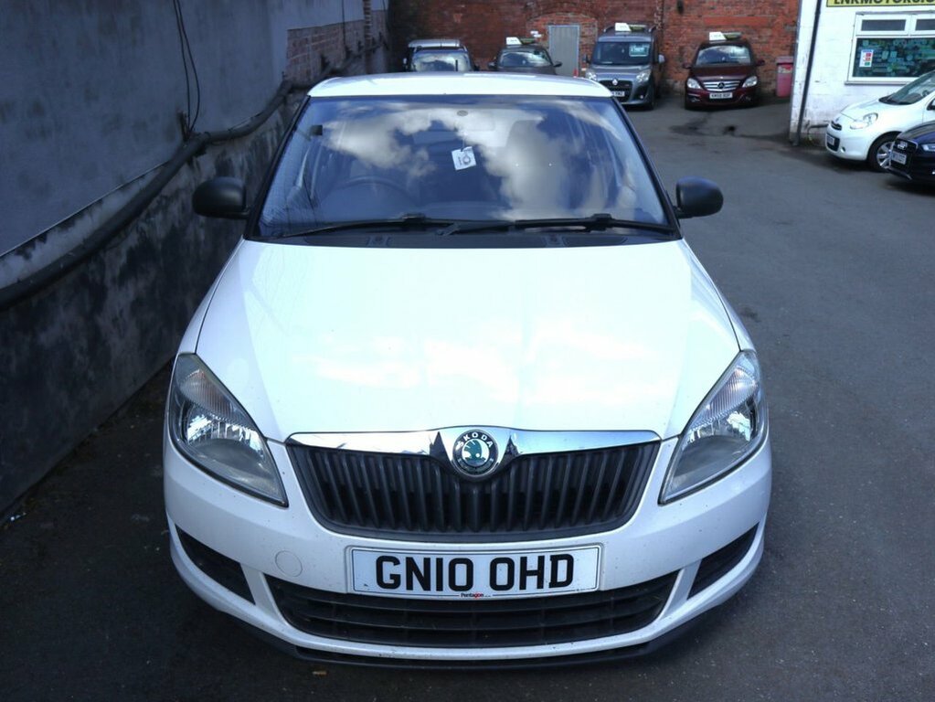 Skoda Fabia 1L S White #5