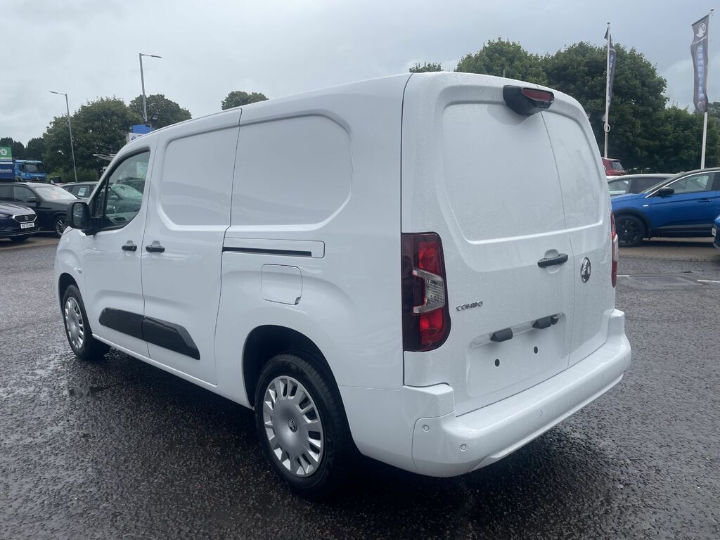 Vauxhall Combo Vauxhall Combo XL Pro 1.5 130Bhp White #5