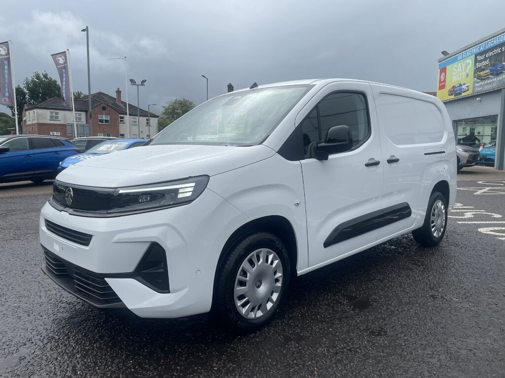 Vauxhall Combo Vauxhall Combo XL Pro 1.5 130Bhp White #3