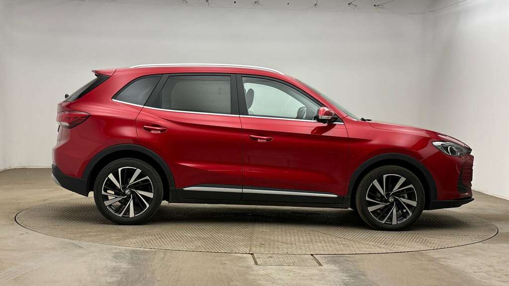 MG ZS Trophy Red #5