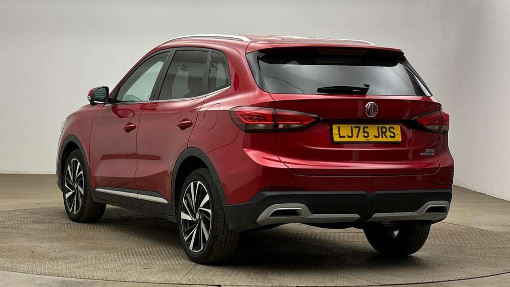 MG ZS Trophy Red #4