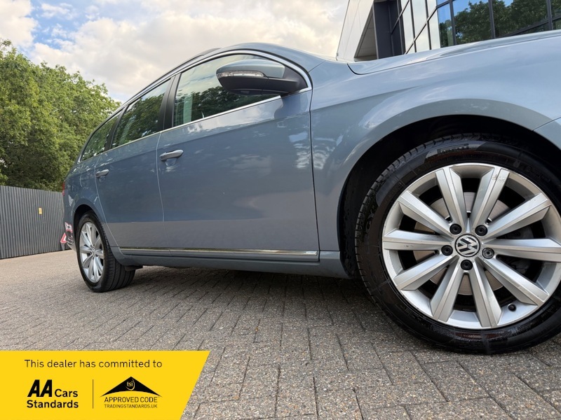 Volkswagen Passat 1.6 Highline Tdi Bluemotion Technology 104 Bhp Silver #25