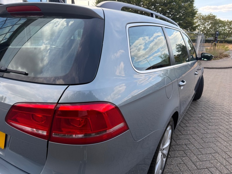 Volkswagen Passat 1.6 Highline Tdi Bluemotion Technology 104 Bhp Silver #37