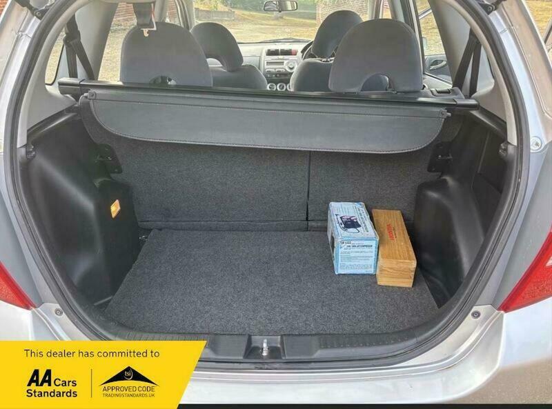 Honda Jazz 1.4 1.4 I-dsi Se Cvt-7 Blue #9