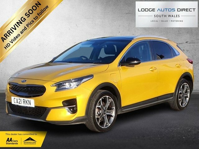 Kia Xceed 1.6 Gdi 8.9Kwh First Edition Suv Plug-i Yellow