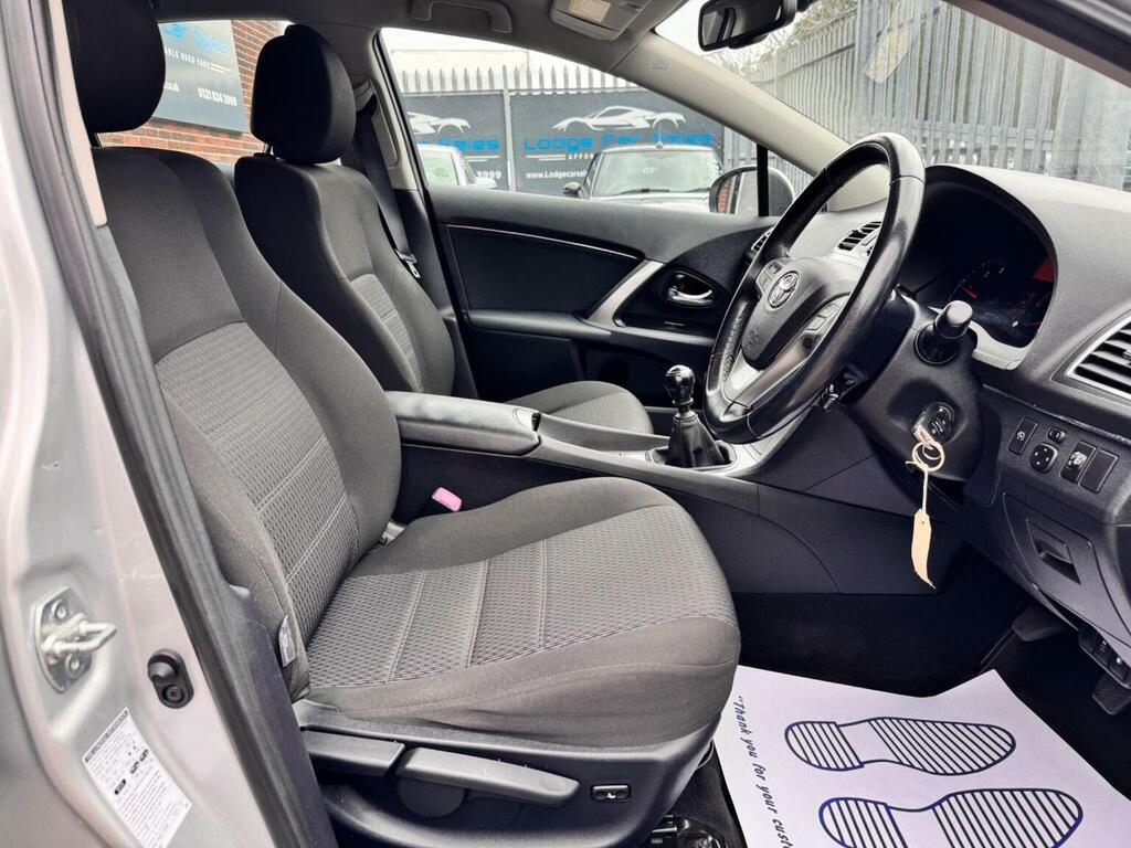 Toyota Avensis 2.0 D-4d Tr Euro 5 Silver #3