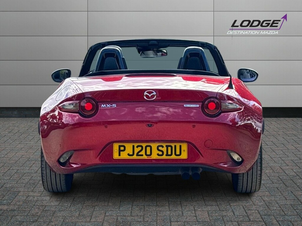 Mazda MX-5 2.0 184 Sport Tech Red #4