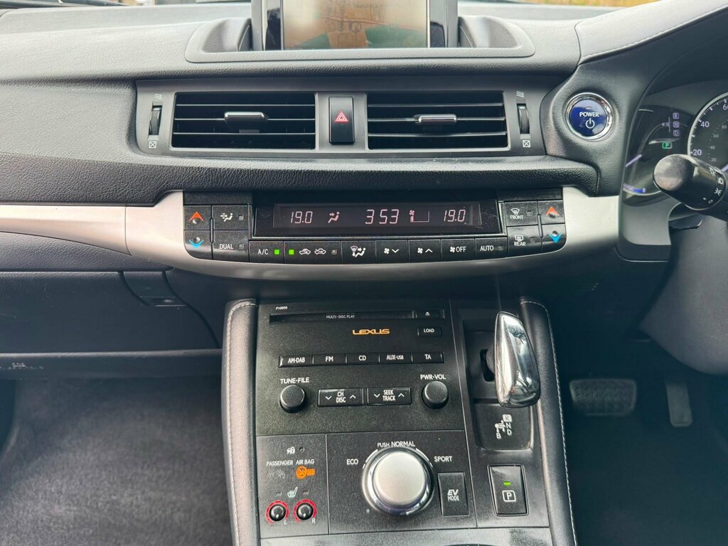 Lexus CT 200H 1.8 F Sport Cvt Yellow #34