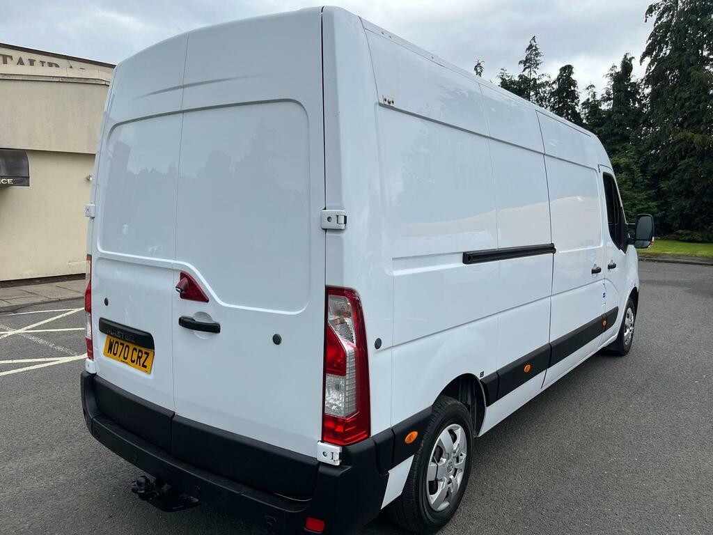 Renault Master 2.3 Dci Energy 35 Business Fwd Lwb Medium Roof Eu White #3