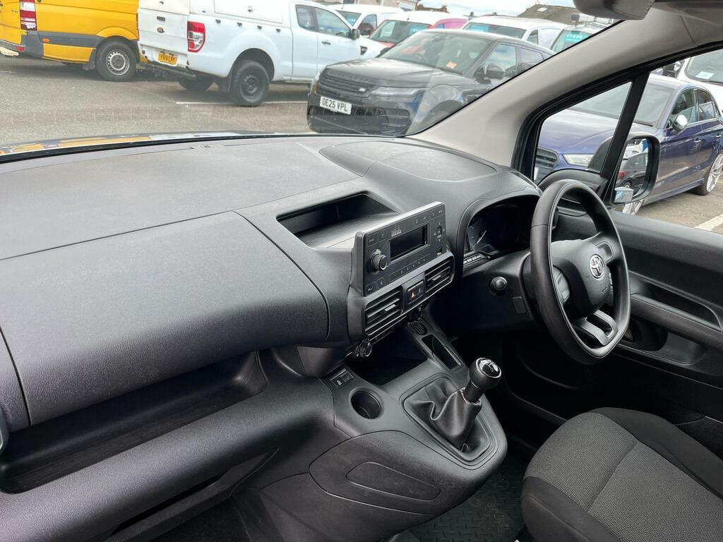 Toyota Proace City 1.5D 100 Icon Van Grey #10