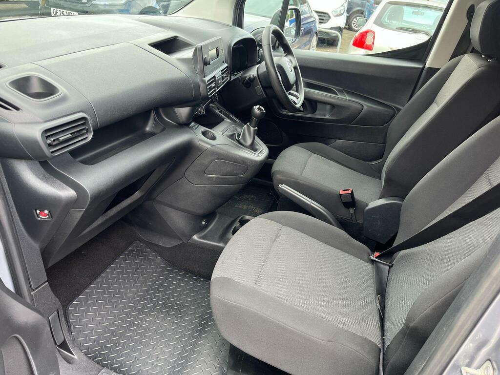 Toyota Proace City 1.5D 100 Icon Van Grey #8
