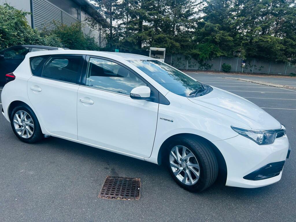 Toyota Auris 1.8 Vvt-h Business Edition Cvt Euro 6 Ss White #6