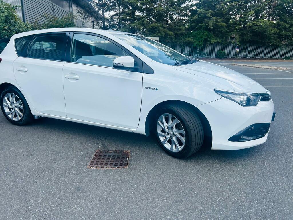 Toyota Auris 1.8 Vvt-h Business Edition Cvt Euro 6 Ss White #5