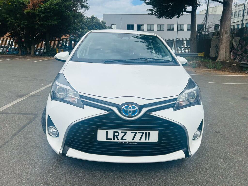 Toyota Yaris 1.5 Vvt-h Icon E-cvt Euro 6 Safety Sense LRZ7711 White #5