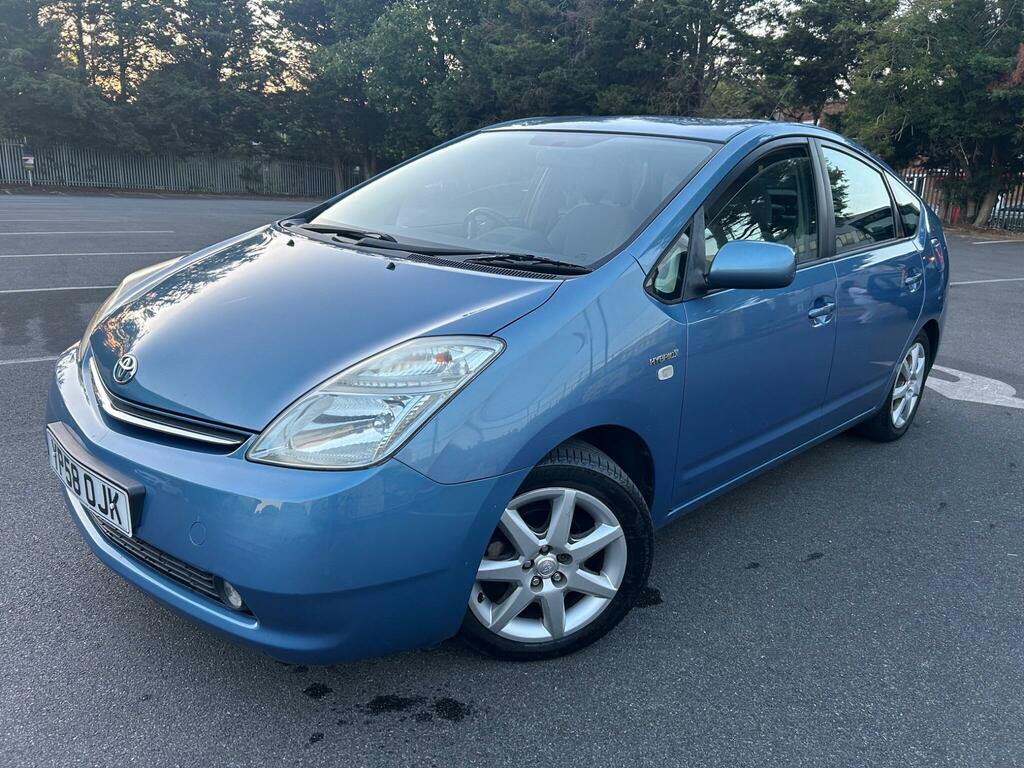 Toyota Prius 1.5 T4 Cvt Blue #3