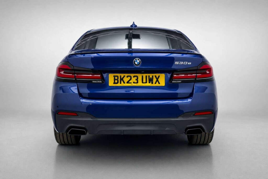 BMW 5 Series 2.0 530E 12Kwh M Sport Saloon Plug-in H BK23UWX Blue #6