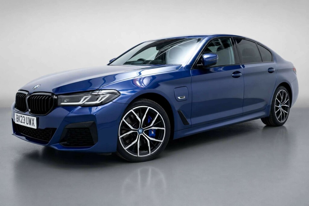 BMW 5 Series 2.0 530E 12Kwh M Sport Saloon Plug-in H BK23UWX Blue #3