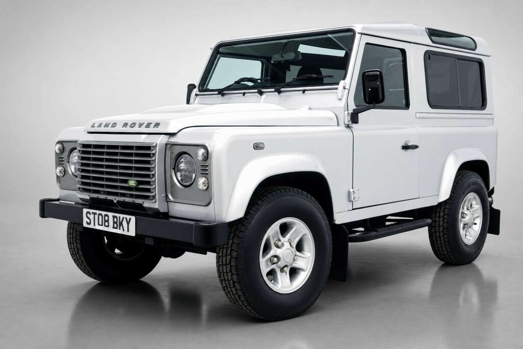 Land Rover Defender 90 2.4 Tdci Xs Station Wagon 4Wd Sw ST08BKY Silver #3