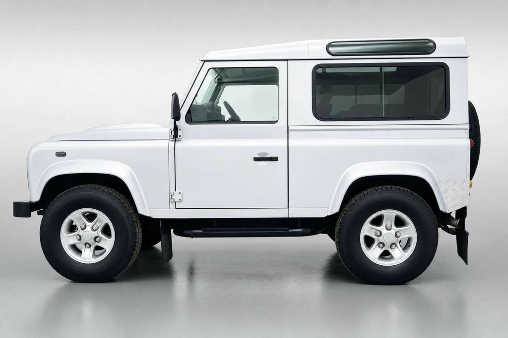 Land Rover Defender 90 2.4 Tdci Xs Station Wagon 4Wd Sw ST08BKY Silver #4