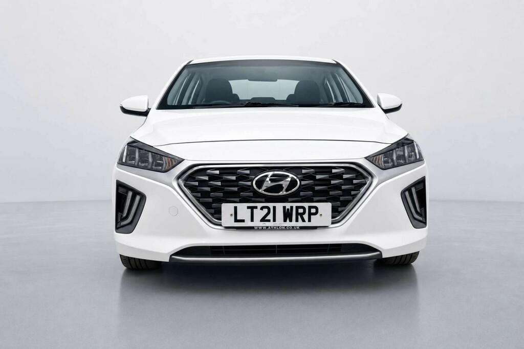 Hyundai Ioniq 1.6 H-gdi 8.9Kwh Premium Hatchback Plug LT21WRP White #2
