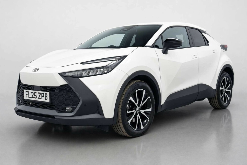 Toyota C-Hr 2.0 Vvt 13.6Kwh Design Suv Plug-in Hybr FL25ZPB White #3