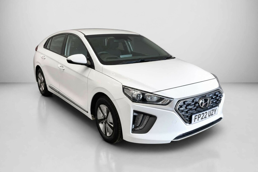 Hyundai Ioniq 1.6 H-gdi Se Connect Hatchback Hybrid D FP22UZY White