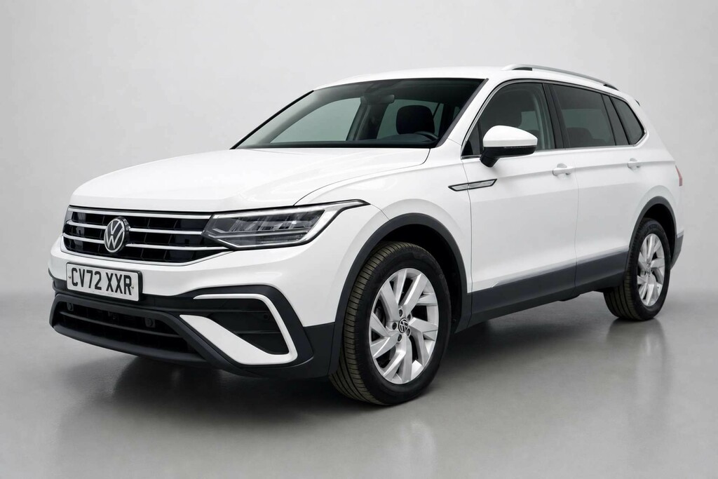 Volkswagen Tiguan Allspace 1.5 Tsi Life Suv Euro 6 Ss 1 CV72XXR White #3