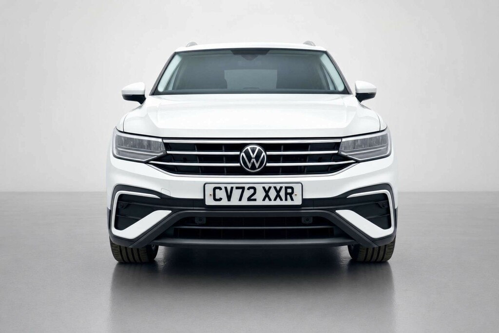 Volkswagen Tiguan Allspace 1.5 Tsi Life Suv Euro 6 Ss 1 CV72XXR White #2