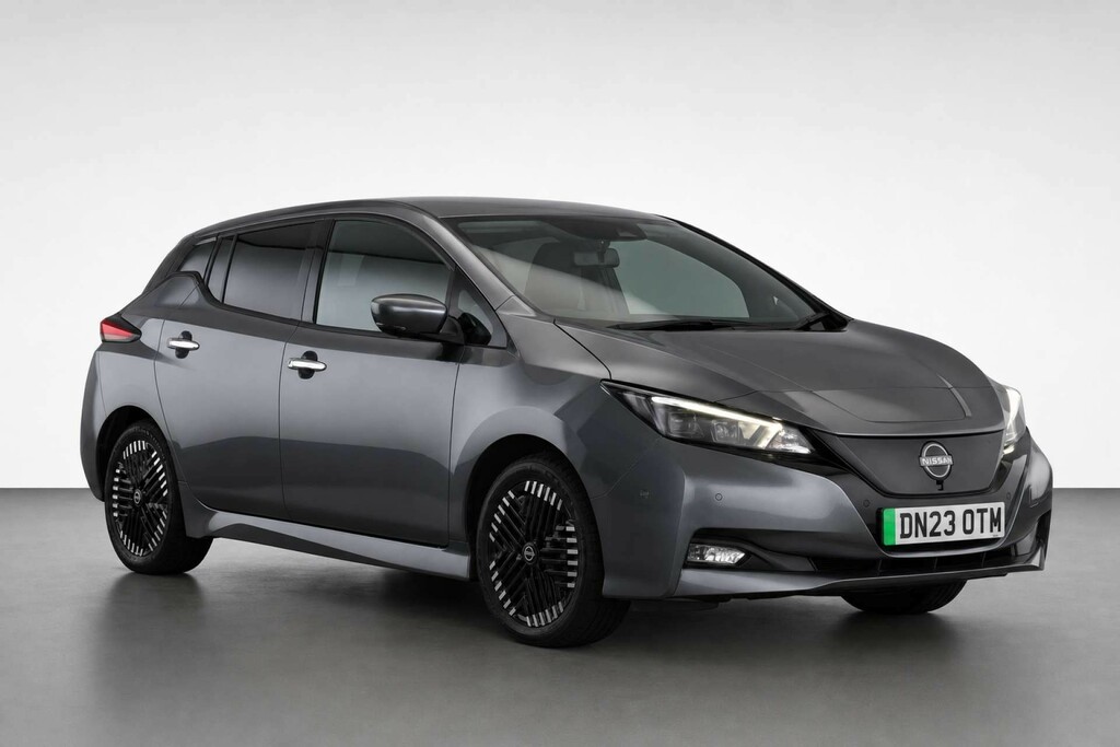 Nissan Leaf 39Kwh Tekna Hatchback 150 Ps Grey