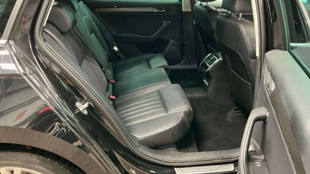 Skoda Superb 1.4 Tsi Iv 13Kwh Se L Estate Plug-in Hy Black #5