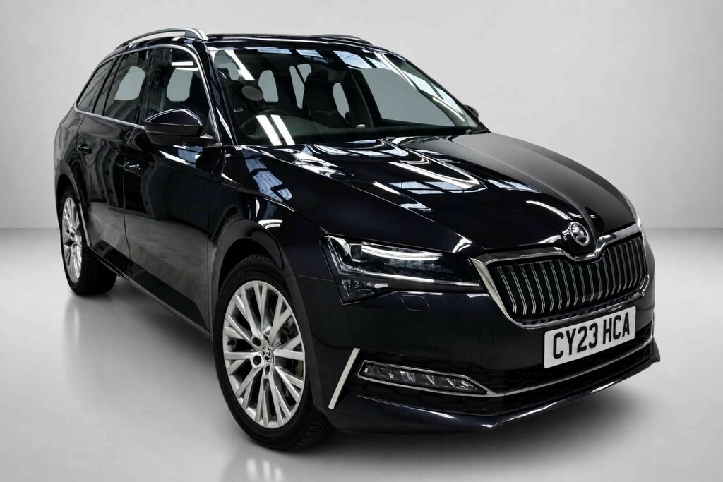 Skoda Superb 1.4 Tsi Iv 13Kwh Se L Estate Plug-in Hy Black