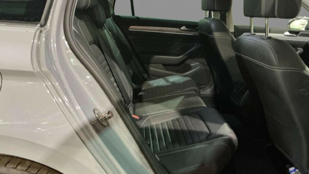 Volkswagen Passat 1.4 Tsi 13Kwh Gte Estate Plug-in Hybrid Grey #5