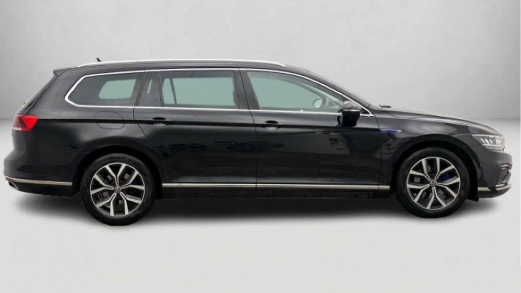 Volkswagen Passat 1.4 Tsi 13Kwh Gte Estate Plug-in Hybrid Black #3