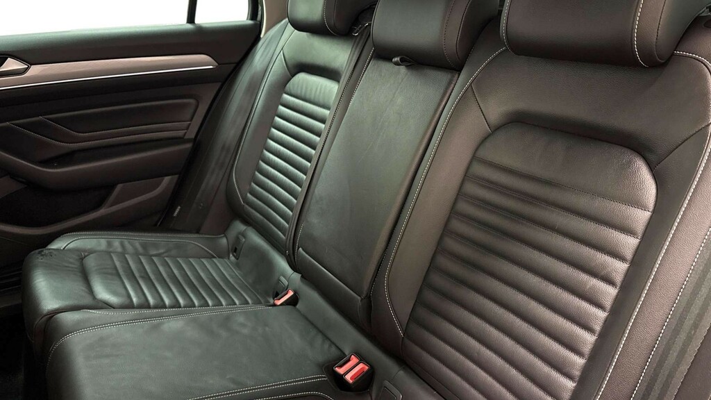 Volkswagen Passat 1.4 Tsi 13Kwh Gte Estate Plug-in Hybrid Black #4