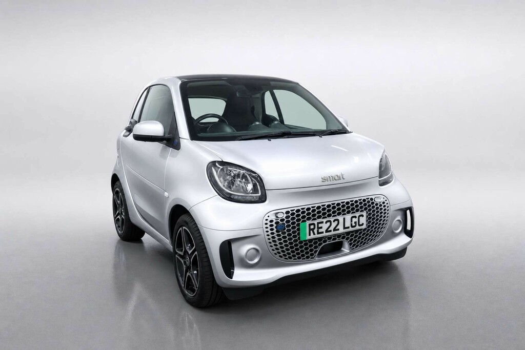 Smart Fortwo Coupe 17.6Kwh Pulse Premium Coupe 22K Silver