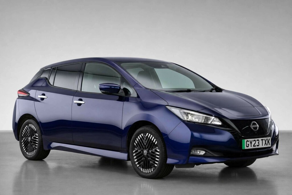 Nissan Leaf 39Kwh N-connecta Hatchback 150 Blue