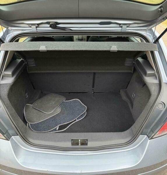 Vauxhall Astra Club 5-Door Black #11